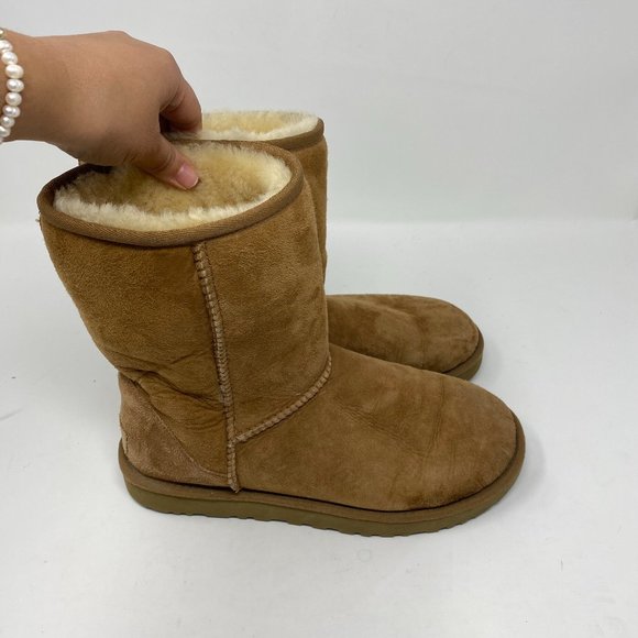 UGG Shoes - UGG Classic Short II Suede Boots Chestnut Brown S/N 1016223 Women's Size 8